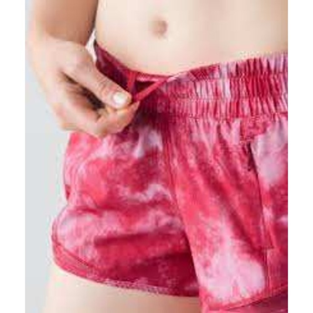 Lululemon Hotty‎ Hot High Rise Lined Shorts Pink Tie Dye Marble Size 8 4" Inseam
